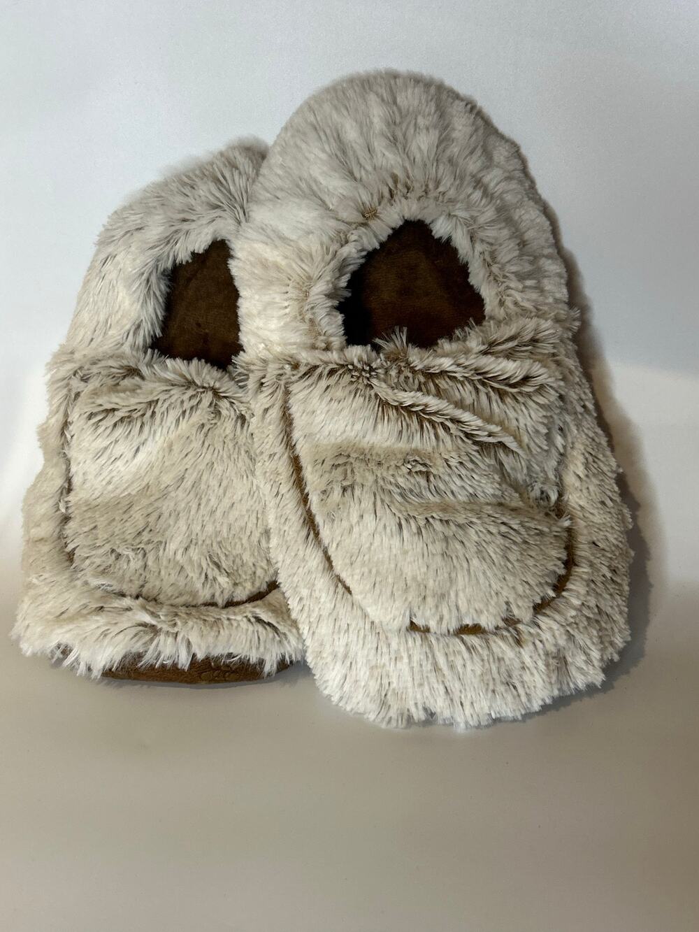 Warmies Microwavable Scented Slippers Faux Fur Marshmallow Gray Cozy Plush NWOT